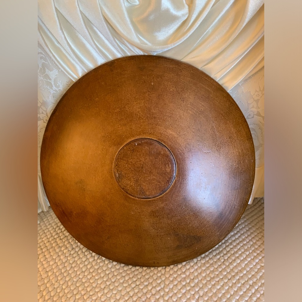ROUND TABLE TOP DISPLAY DECOR - Picture 2 of 4